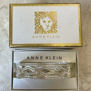 Anne Klein Braclet